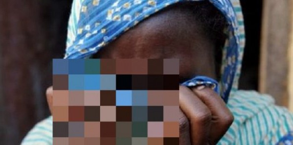 SEXTAPE ET HARCÈLEMENT SEXUEL A YEUMBEUL: La fille de 15 ans d’un célèbre promoteur immobilier se filme nue et envoie ses vidéos obscènes à son amant de 17 ans qui la fait chanter