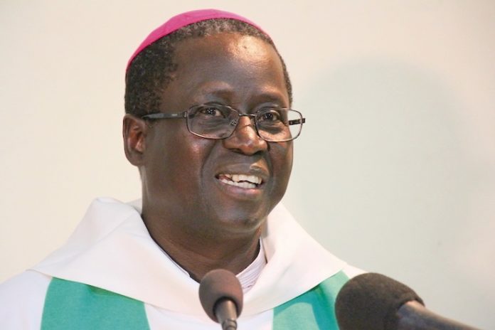 Mgr Benjamin Ndiaye : «Arrêtez de boire de l’alcool…»