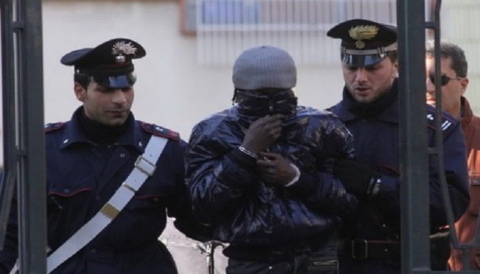 EN ATTENDANT LA DÉCISION DU TRIBUNAL SUR SON ORDRE D’EXPULSION D’Espagne: L’ancien militaire Pape Ndoye arrêté, après avoir été blessé à la machette lors d'une dispute à Gijón