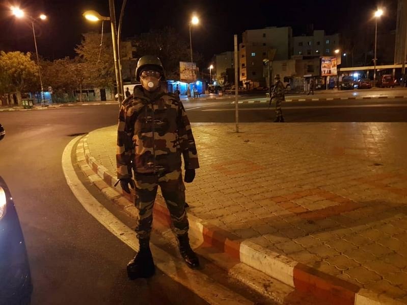 [Photos] Couvre-feu : L'armée déployée en centre-ville, en banlieue et dans les régions