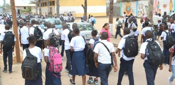 Covid-19 : Macky Sall prolonge les vacances scolaires jusqu'au 4 mai 2020