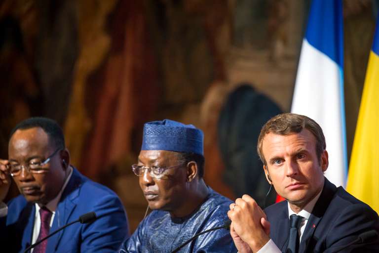 Macron envoie un «message d'amitié et d'excuses» aux Africains