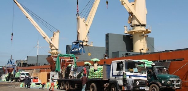 Port autonome de Dakar : Un camion termine sa course dans la mer