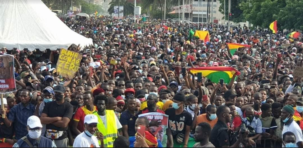 Manif de ressortissants guinéens : Une foule monstre à la place de la Nation