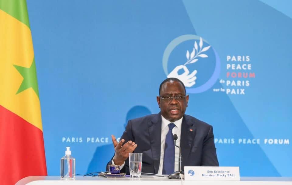 Forum de la paix à Paris: Macky s'en prend aux "extrêmes"