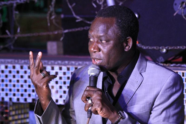 Thione Seck à Youssou Ndour: "de grâce, ne suis pas ceux qui guettent un différend entre nous"