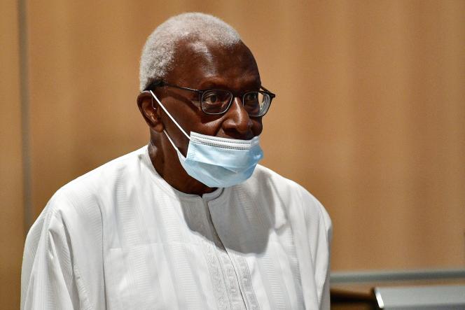 Collecte de fonds pour Lamine Diack: Près de 7.800.000 F Cfa  (11.902 euros) collectés sur 328.000.000 F Cfa (500.000 euros)