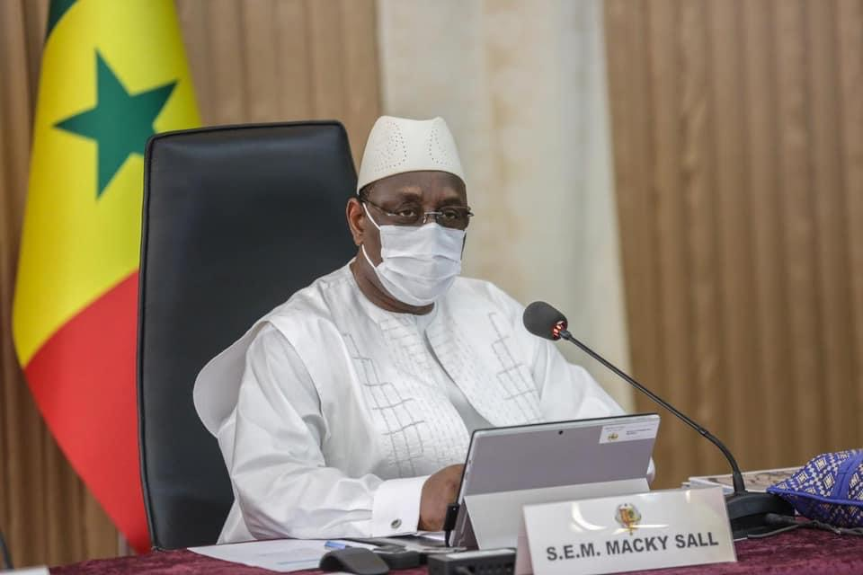 RECRUDESCENCE DES CAS DE COVID-19: Macky Sall décide de tenir les évènements officiels dans la sobriété, insiste sur le port du masque et la limitation des rassemblements