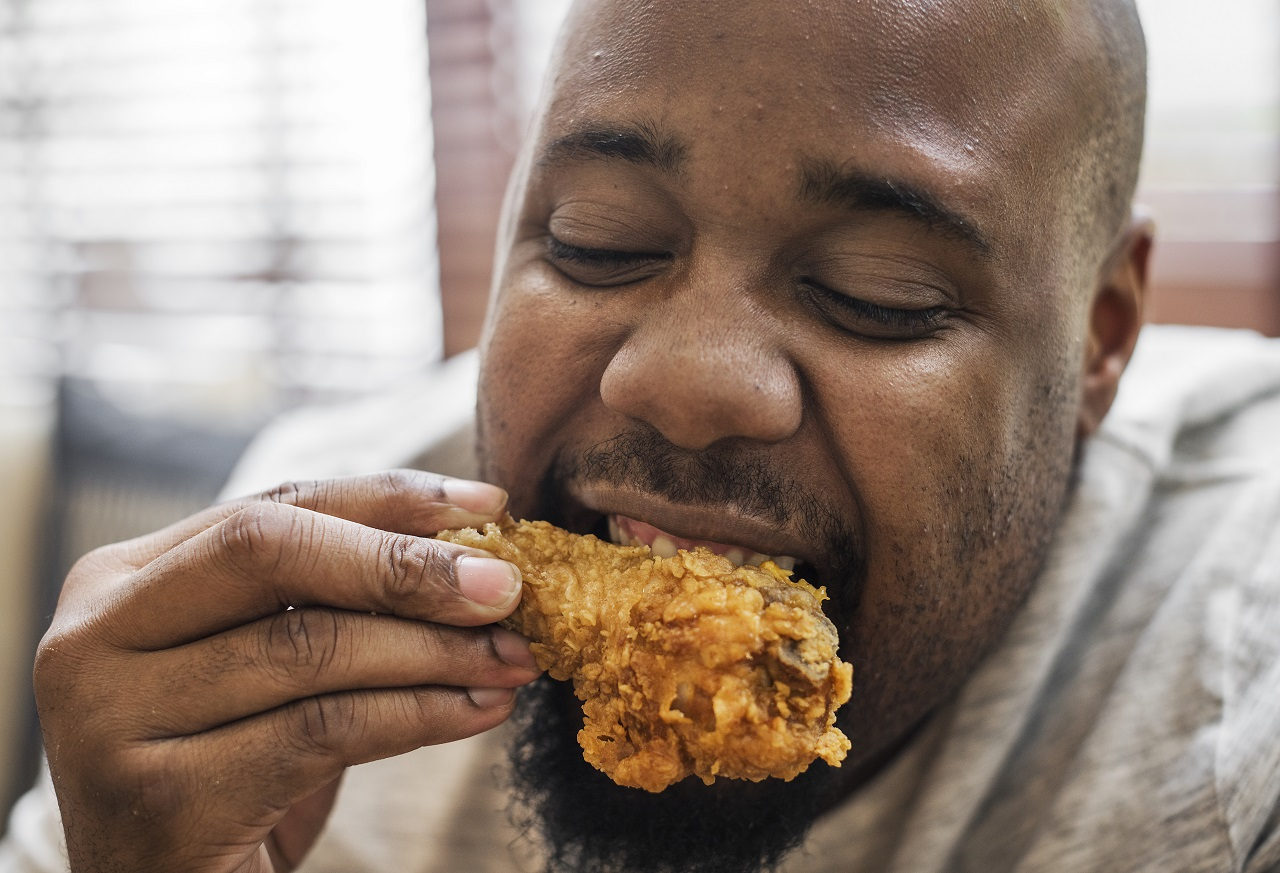 APPORTS ET COMPORTEMENTS ALIMENTAIRES: comment la malbouffe expose les ados à une hypertension artérielle