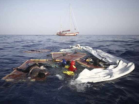 APRES DEUX SEMAINES DANS L'ATLANTIQUE: Plusieurs Sénégalais décèdent sur la route des Canaries