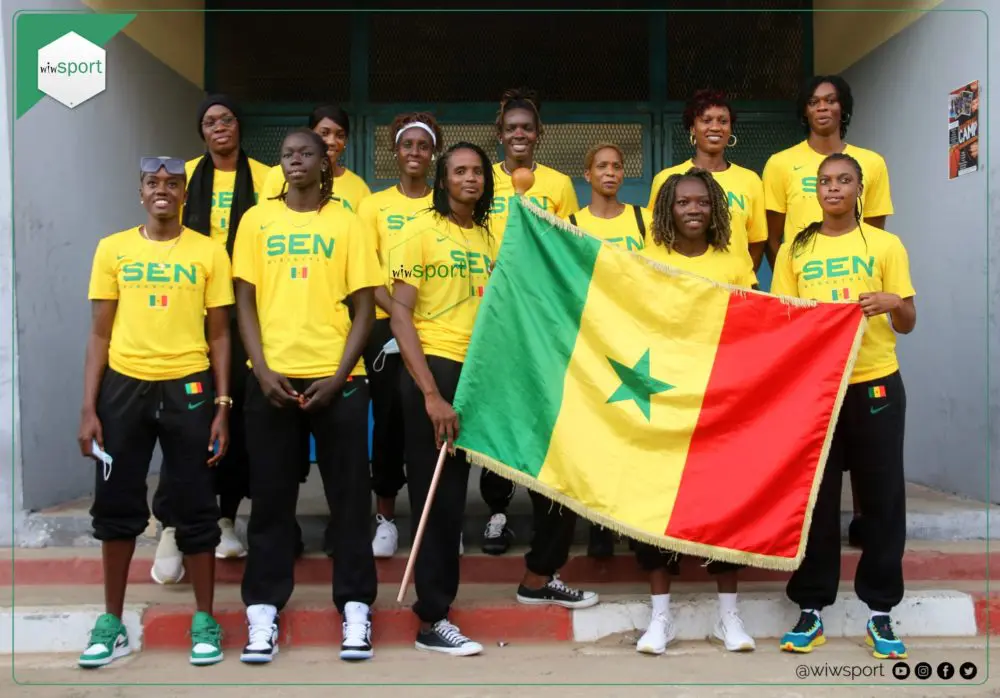 AFROBASKET FÉMININ 2021: Les Lionnes gonflées à bloc ont reçu le drapeau national hier