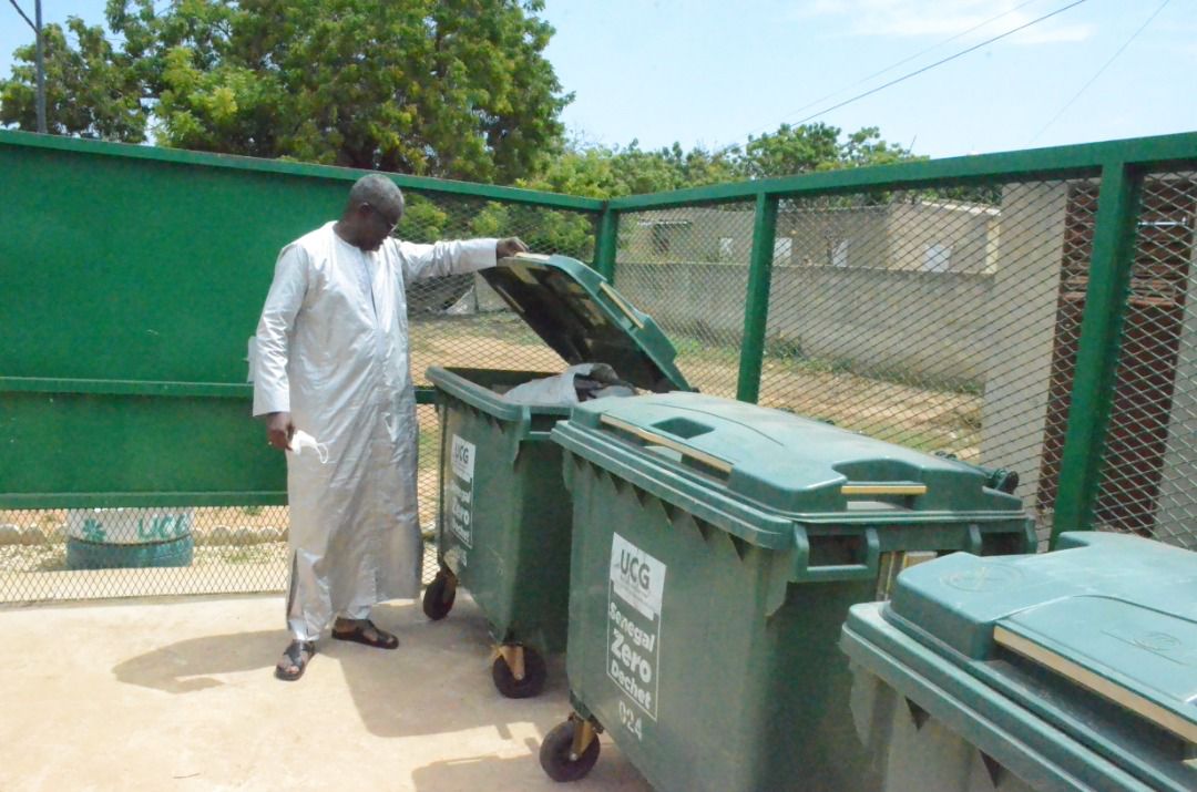 Gamou 2021 :Visite du coordonnateur  national de l’UCG Mass Thiam qui déploie des agents et du matériel de nettoiement à Thies et Ndiassane