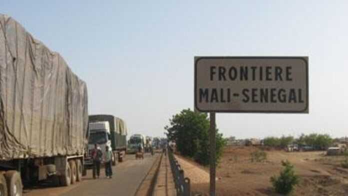 Fermeture frontière avec le Mali : les transporteurs parlent