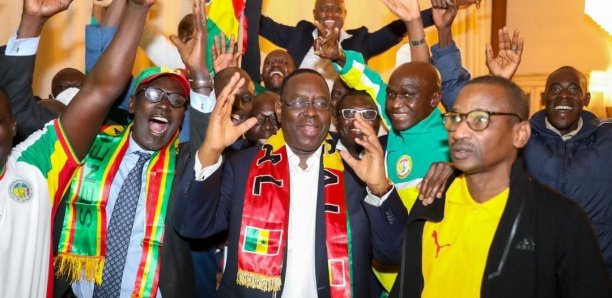 PREMIER TROPHEE CONTINENTAL DES LIONS DU SENEGAL :Macky Sall annule sa visite officielle aux Comores, décide de rentrer sur Dakar pour accueillir et décorer les Lions