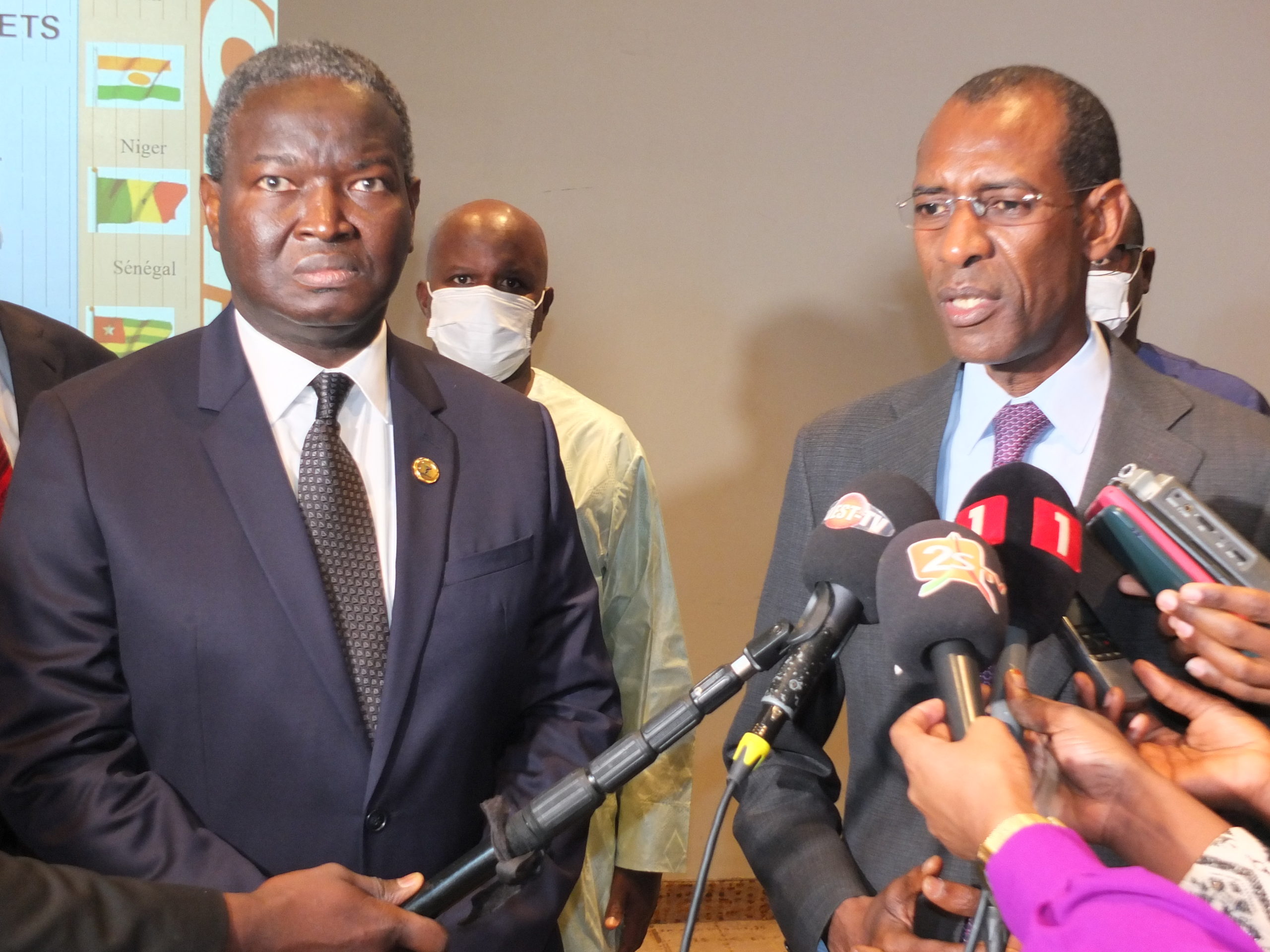 7EME REVUE ANNUELLE DES REFORMES, POLITIQUES, PROGRAMMES ET PROJETS DE L’UEMOA AU SENEGAL :116 réformes et 09 projets et programmes examinés, Abdoulaye Daouda Diallo salue «les réformes profondes et les politiques pertinentes» initiées par l’Uemoa