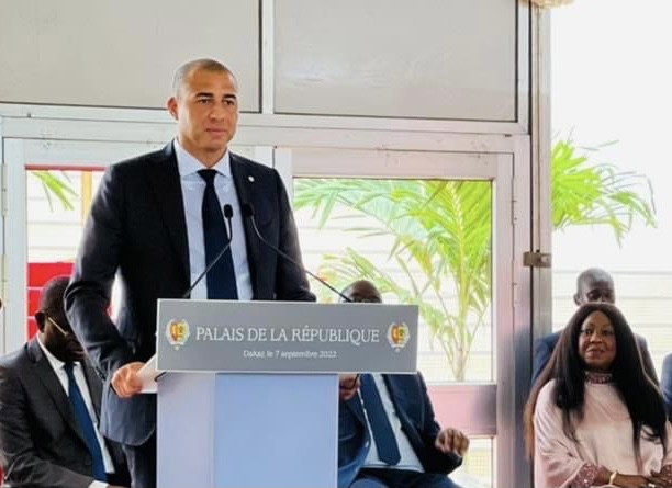 David Trezeguet : «je vois que le peuple désire tant gagner ce trophée»