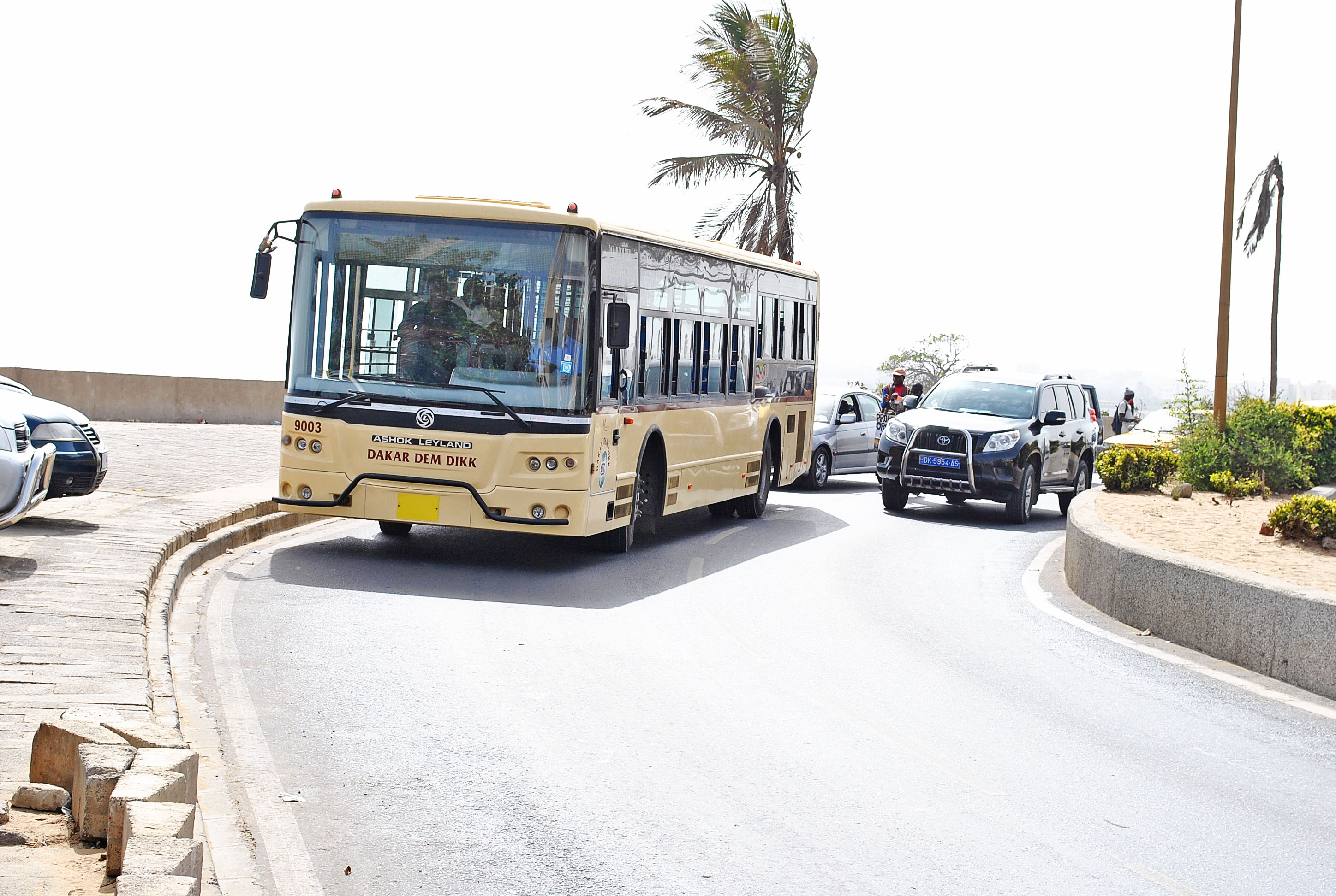 INSÉCURITÉ, VÉTUSTÉ, ENDETTEMENT ET INSALUBRITÉ: Le dépôt des bus de Dakar Dem Dikk de Poste Thiaroye se meurt