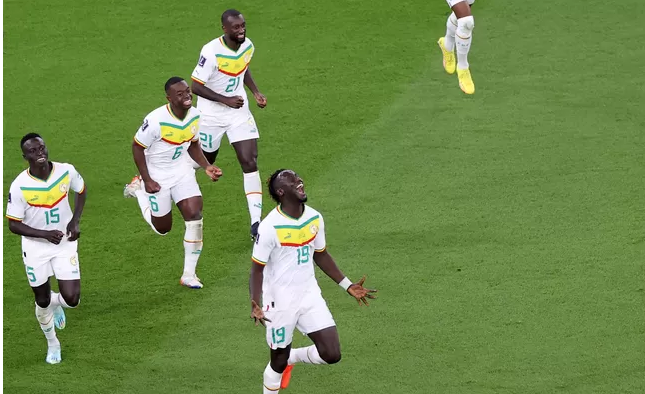 QATAR-SENEGAL (1-3) Les Lions éliminent le pays-hôte et s'offrent une finale face à l'Equateur