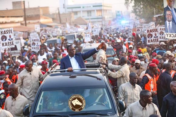 NOUVELLE ENQUÊTE DE AFROBAROMÈTRE SUR LA DÉMOCRATIE: Les Sénégalais foncièrement pour la limitation des mandats à deux et catégoriquement contre le régime militaire