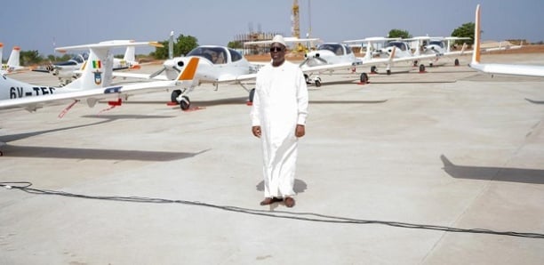 Thiès : Macky Sall réceptionne 17 avions et hélicoptères de l'AIMAC