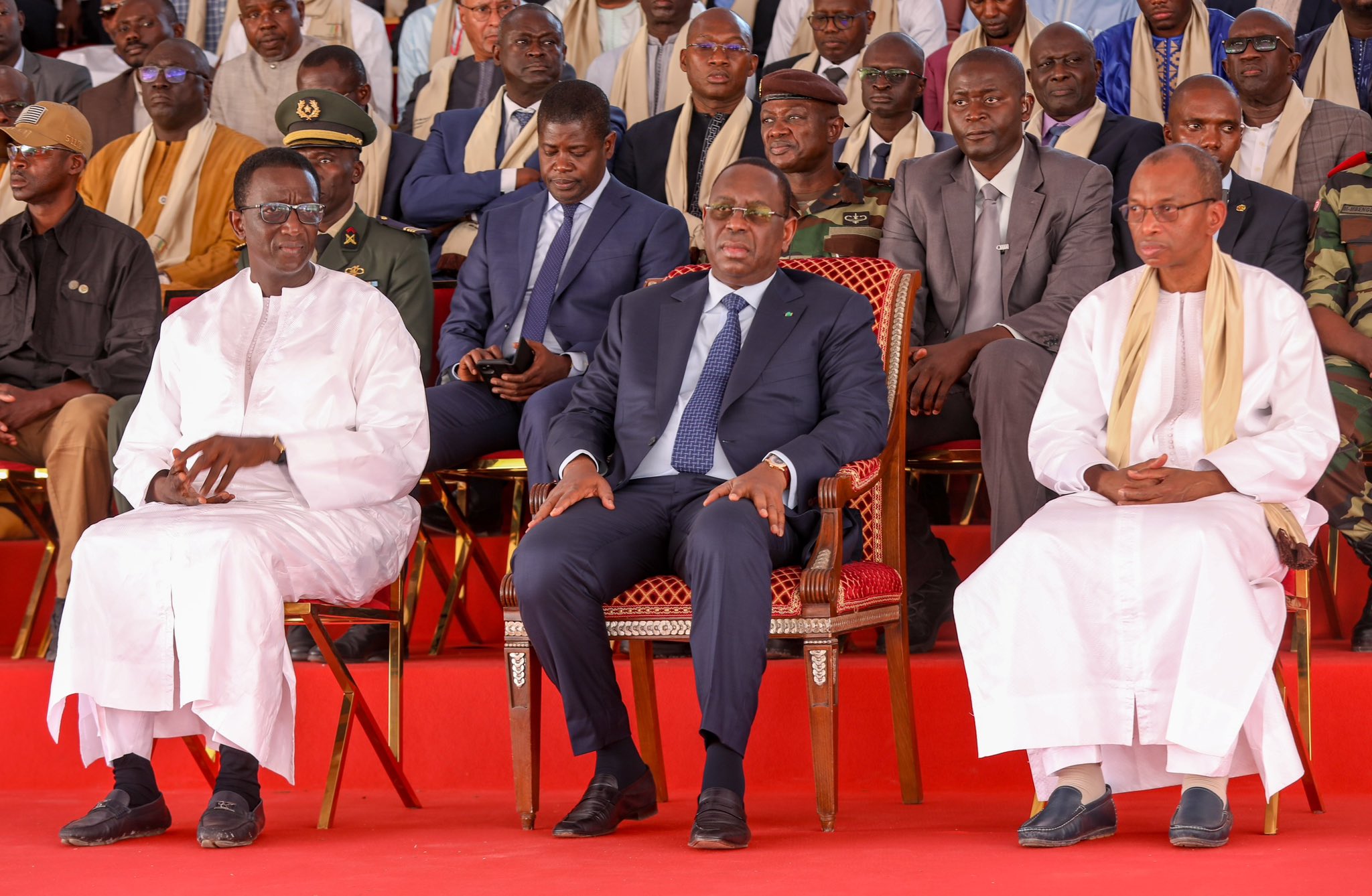  Macky Sall  procéde à la réception d’équipements pour 130 laboratoires pédagogiques et de recherche des Établissements d’Enseignement supérieur, d’une valeur de près de 52 milliards FCFA.