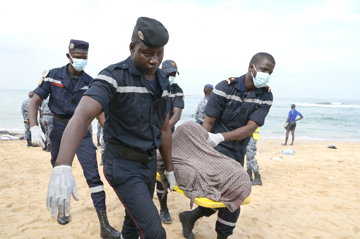 15 MORTS ET DEUX SURVIVANTS DANS LE CHAVIREMENT D’UNE PIROGUE A OUAKAM : Une course-poursuite à l’origine du drame ?