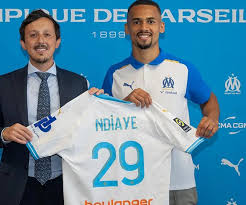 MERCATO : Iliman Ndiaye poussé vers la sortie à l’OM ?