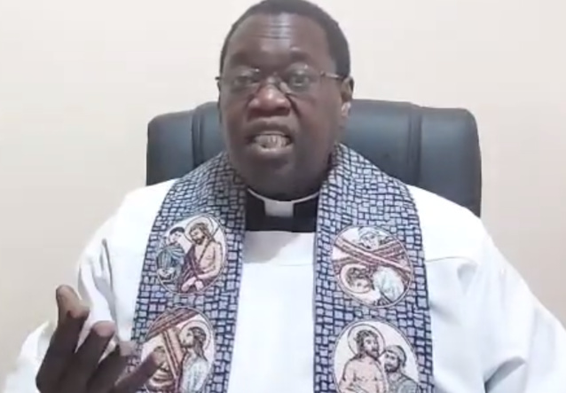 PORT DU VOILE DANS LES ÉTABLISSEMENTS SCOLAIRES- Abbé André Latyr NDIAYE Membre du Clergé Catholique écrit à Ousmane Sonko