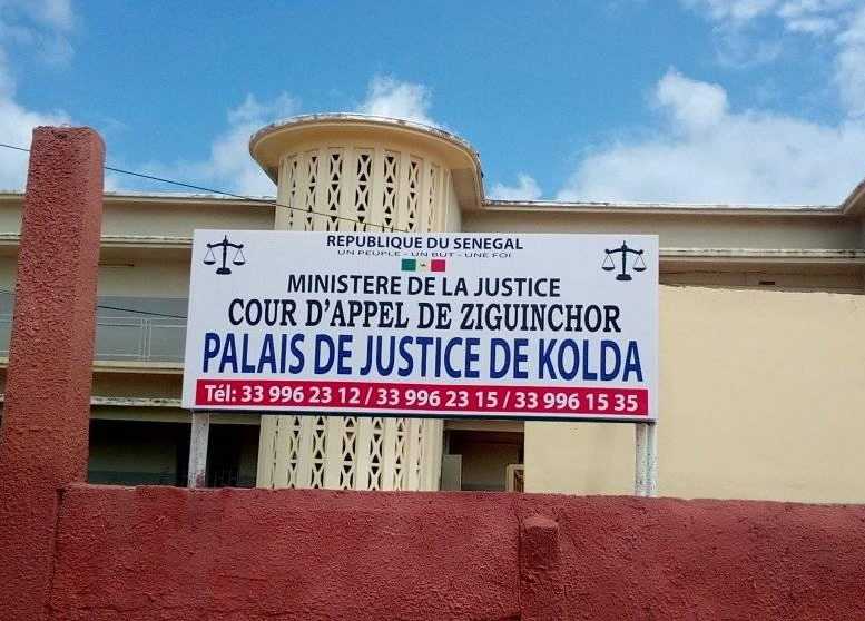 ELLE S'ENFUIT DE KOLDA POUR ÉCHAPPER À LA PRISON A CAUSE D'UNE DETTE...: Hawa Sy, membre d'un groupement d'épargne basé au Fouladou finit par être emprisonnée à Dakar pour vol