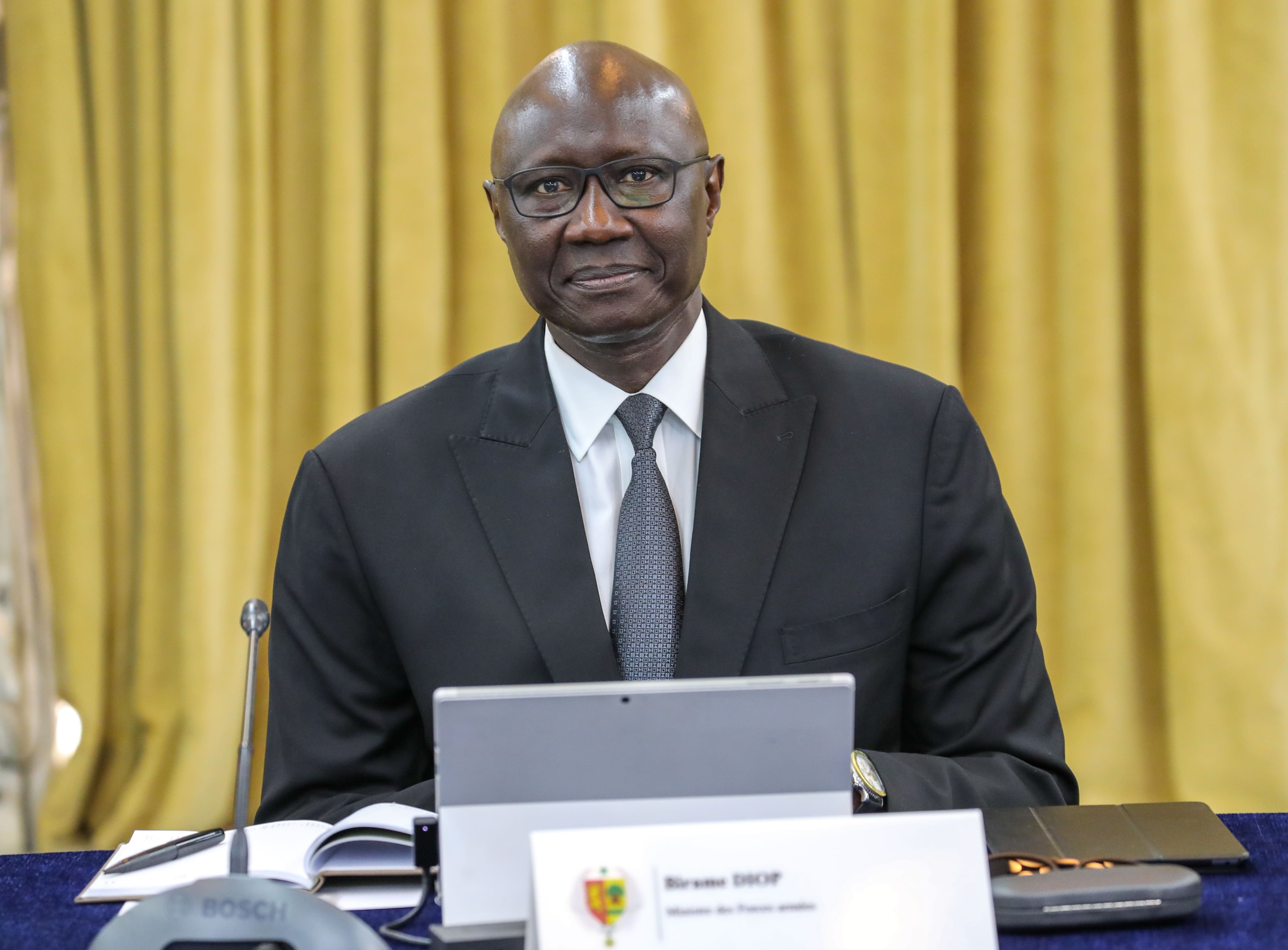 Général Diop pour la première fois à l’Assemblée nationale