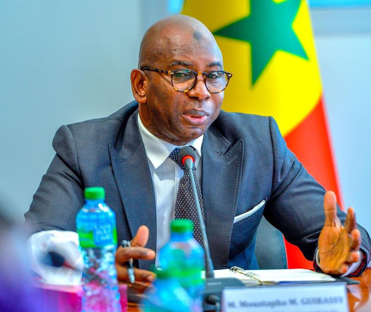 MOUSTAPHA MAMBA GUIRASSY, MINISTRE DE L’ÉDUCATION NATIONALE SUR L’ARRÊTÉ ET LE PORT DU VOILE A L’ÉCOLE : «Il s’agit d’une seule école : l’école sénégalaise. Il s’agit d’une seule nation : la nation sénégalaise»