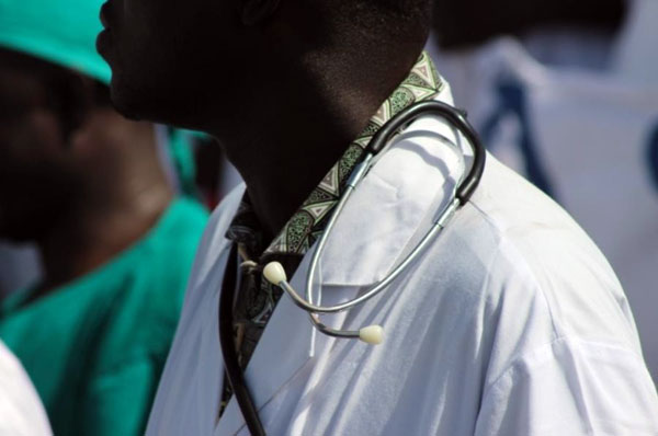 PRISE EN CHARGE DU PERSONNEL, CONGÉ DE MATERNITÉ, STATUT DES D.E.S.  : Le Collectif des médecins, pharmaciens, chirurgiens-dentistes du Sénégal décrète 48h de grève chaque semaine