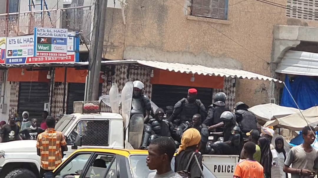 INCIDENTS ENTRE LA SÉCURITÉ D'UNE CARAVANE ET DES MARCHANDS À HAUTEUR DU MARCHÉ SOR DE SAINT-LOUIS : Le gouverneur annonce l’arrestation de 81 personnes et appelle à la paix des braves