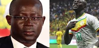 Réunion d'urgence ?   Edouard Mendy, Kalidou Koulibaly, Idrissa Gana Guèye, Sadio Mané, Abdou Diallo, Ismaïla Sarr, Abdoulaye Seck et Augustin Senghor en conclave