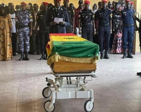 Policier mort percuté sur sa moto : le ministre de l’Intérieur a rendu hommage à Abdoulaye Sarr