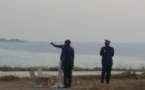 INSOLITE: Un obus «rouillé» et «refoulé» par l’océan sème la panique sur la Corniche Ouest