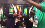 Président Macky Sall au vestiaire pour soutenir les lions (vidéo)