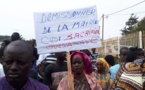 CONFERENCE DE PRESSE DU MAIRE DE GUEDIAWAYE POUR ANNONCER SA DEMISSION: Quelques militants manifestent leur soutien et obligent Aliou Sall à rebrousser chemin