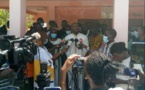 SITUATION PRECAIRE ET CONDITIONS EXECRABLES DE TRAVAIL A L’HOPITAL REGIONAL DE ZIGUINCHOR Guy Marius Sagna, Kilifeu et Madia Diop Sané marchent aujourd’hui aux côtés des travailleurs