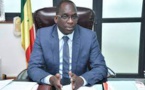 UN COMITÉ DE DÉFENSE DE ABDOULAYE DIOUF SARR PORTÉ SUR LES FONTS BAPTISMAUX