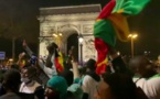 LE SÉNÉGAL ENFIN CHAMPION D’AFRIQUE DE FOOTBALL :Les Sénégalais de France célèbrent la victoire des Lions sur les Champs Élysées et se font disperser par la gendarmerie à coup de gaz lacrymogène