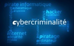 ESCROQUERIE EN BANDE ORGANISÉE ET VOL DE NUMÉRAIRES : Quatre cybercriminels, dont une collégienne et un élève mineur, arrêtés