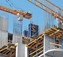 EVOLUTIONS ECONOMIQUES RECENTES : Le chiffre d’affaires dans la construction ainsi que celui des activités du bâtiment en chute libre